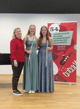 Špela Flajšaker, Maja Menart in Tinkara Tušar